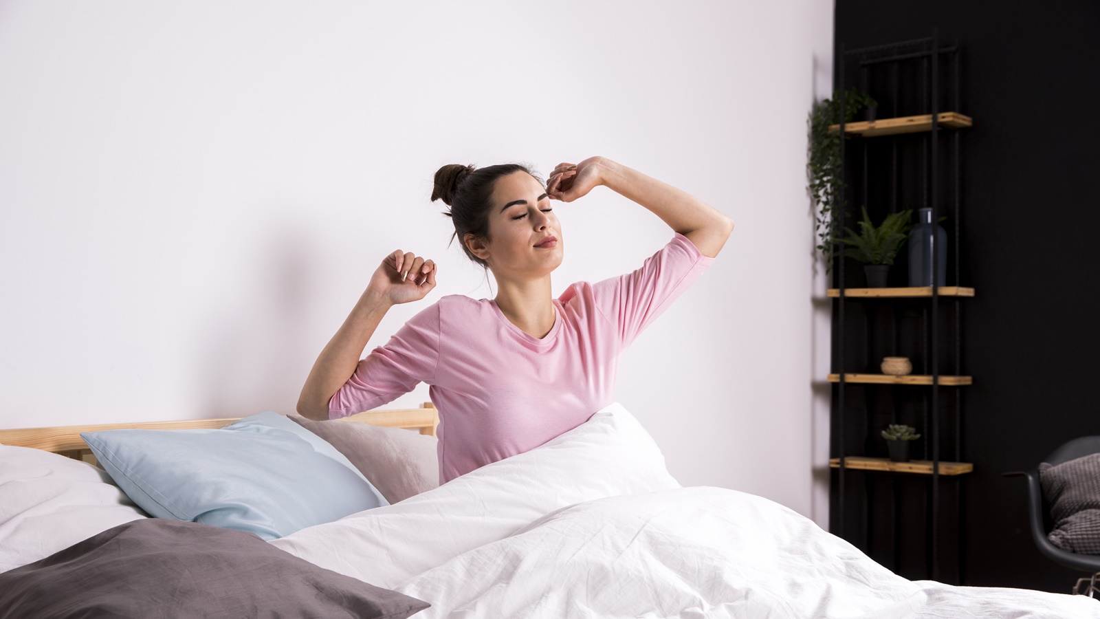Does Waking Up 45 Minutes Before Sunrise Help with Natural Body Detox?