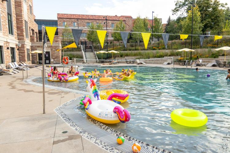 How to Stay Safe in the Summer Heat?