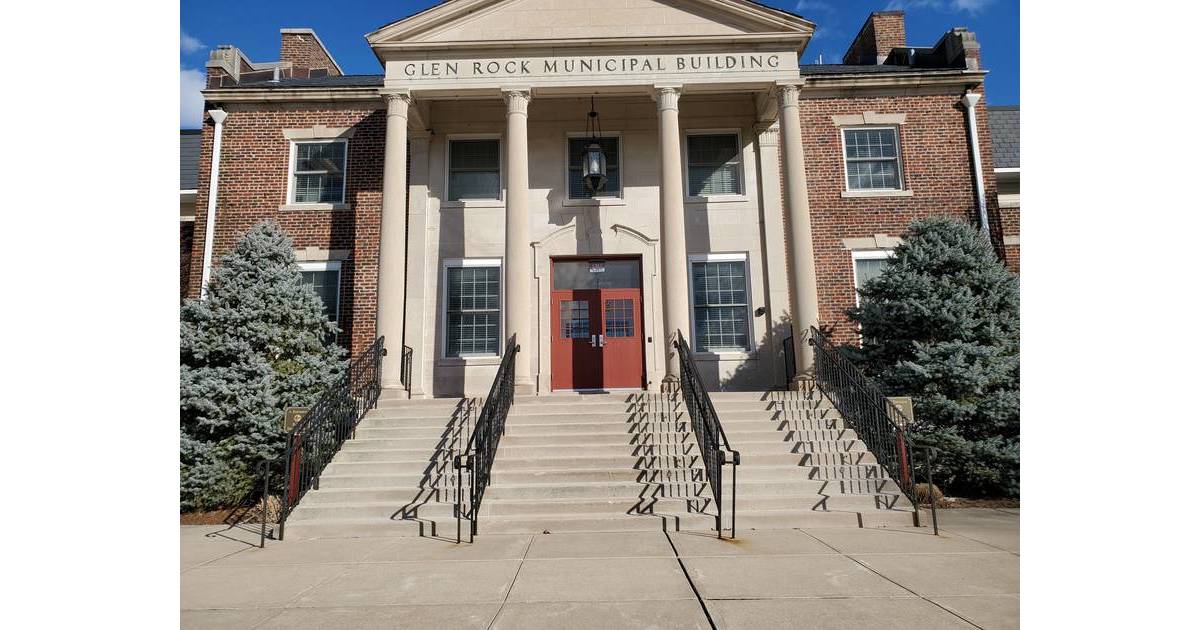 What is the Glen Rock Public Forum on Basketball Court Use?