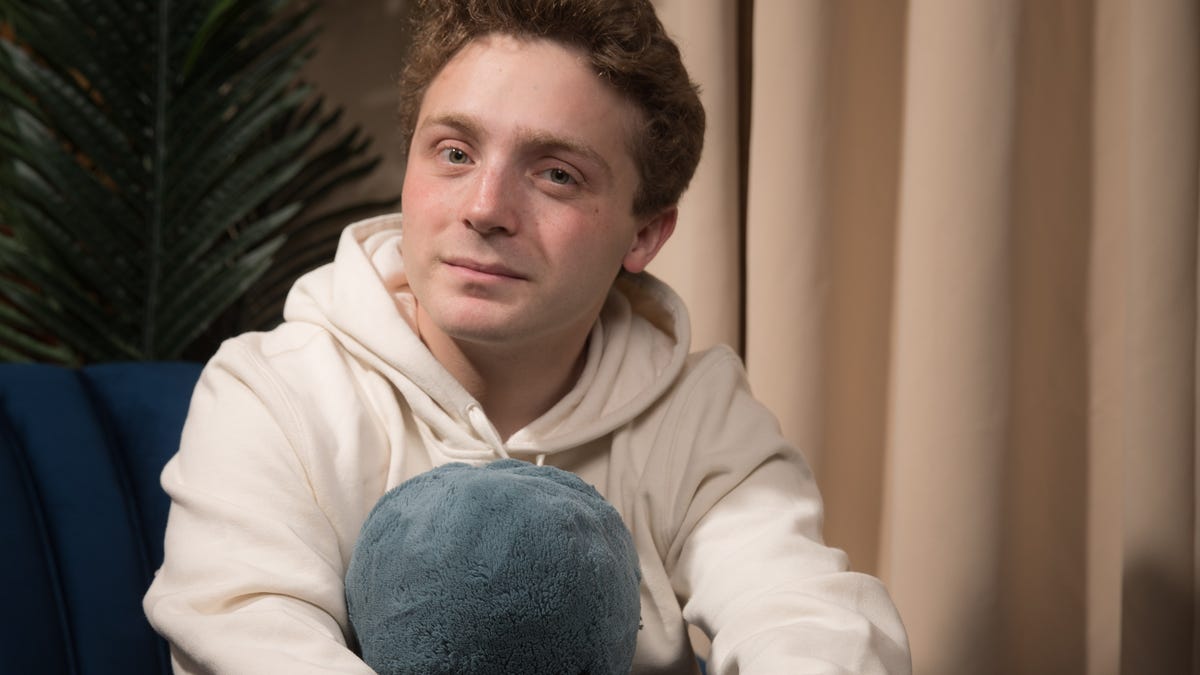 What makes Jake Shane a unique mental health influencer?