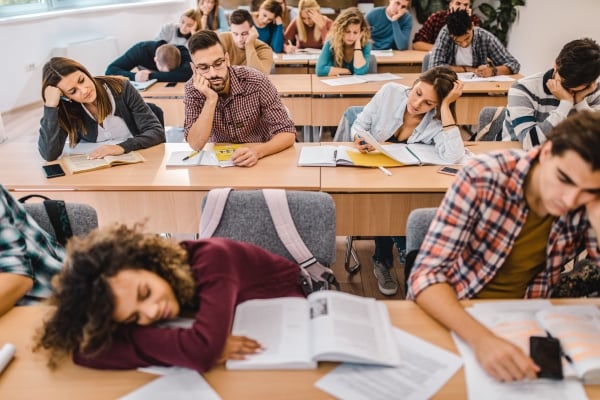How can college students develop healthy sleep habits?