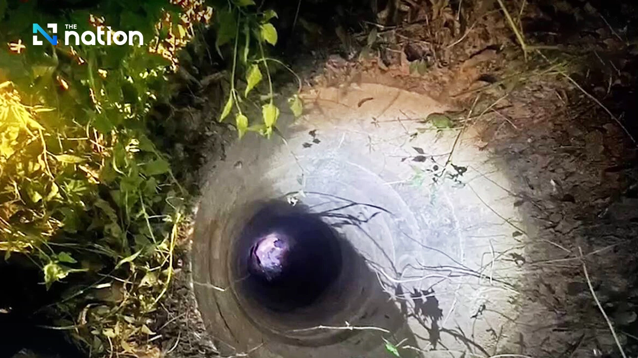 Thai soldiers successfully rescue a Chinese man trapped in a well, showcasing their commitment to safety and responsiveness.